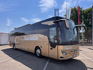 MERCEDES TOURISMO esterno