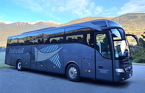 MERCEDES TOURISMO esterno